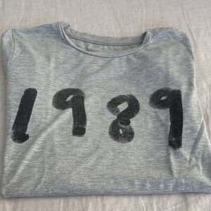 Gray Graphic Tee with 1989 Print